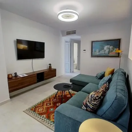 Luxurious 2 Bed Central Penthouse Atico Apartamento *