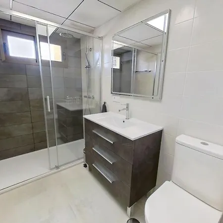 Luxurious 2 Bed Central Penthouse Atico Apartamento *