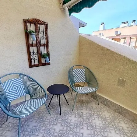 Luxurious 2 Bed Central Penthouse Atico