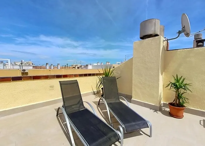 Luxurious 2 Bed Penthouse Atico *