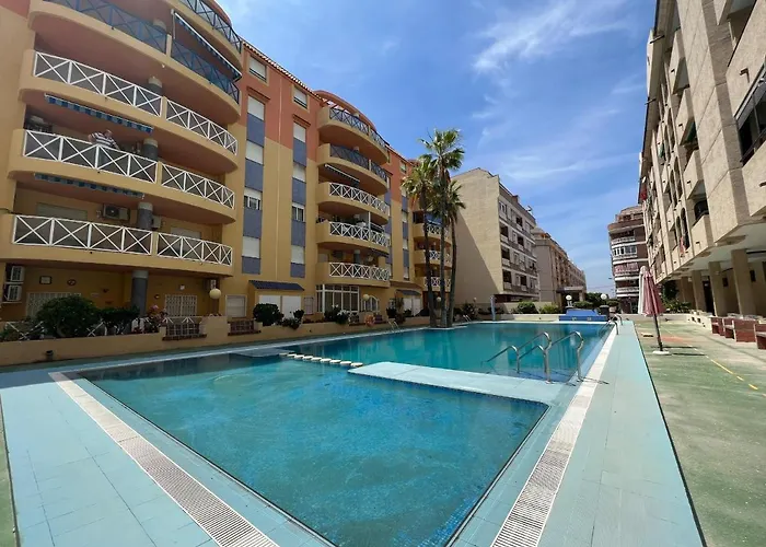 Luxurious 2 Bed Penthouse Atico