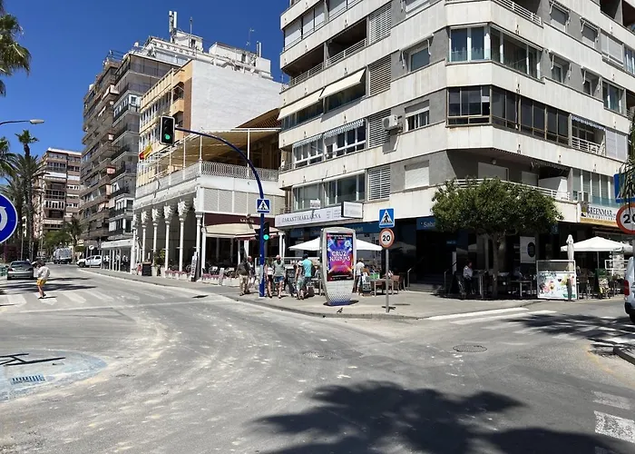 Luxurious 2 Bed Penthouse Atico